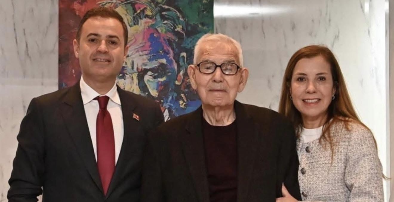 Balıkesir Büyükşehir Belediye Başkanı Ahmet AKIN’ın kayınpederi Hüseyin ÖZTOZLU vefat etmiştir.